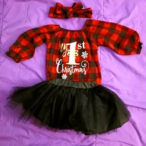 Nwot Christmas onsie with skirt and head band included. Size 9.